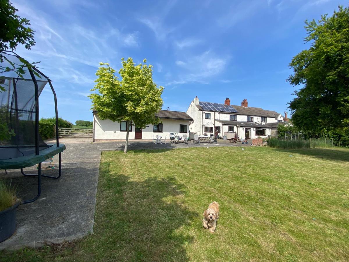 Cosy Stable Conversion Between Sheffield & Leeds Pontefract Exteriör bild